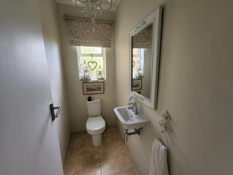 4 Bedroom Property for Sale in Panorama Western Cape